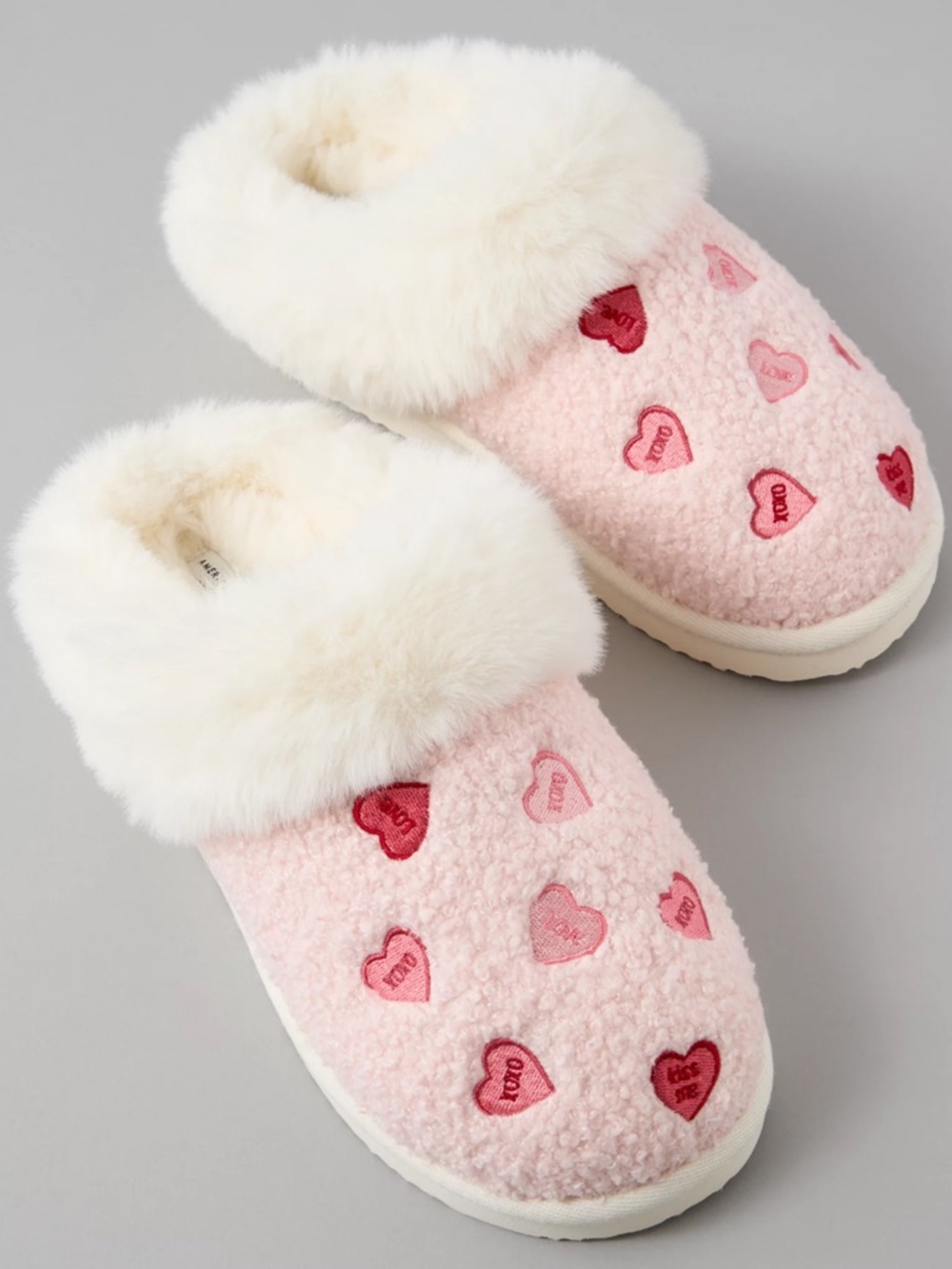 AE Candy Hearts Scuff Slipper